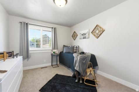 1405 E Vintry Lane S Murray UT 84121