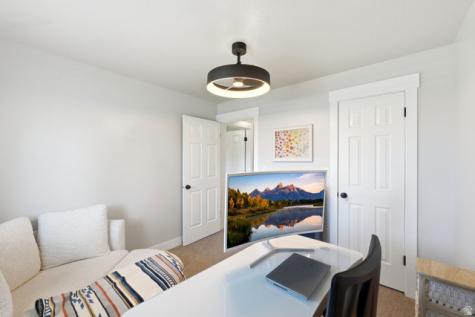 1405 E Vintry Lane S Murray UT 84121