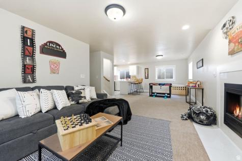 1405 E Vintry Lane S Murray UT 84121