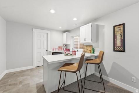 1405 E Vintry Lane S Murray UT 84121