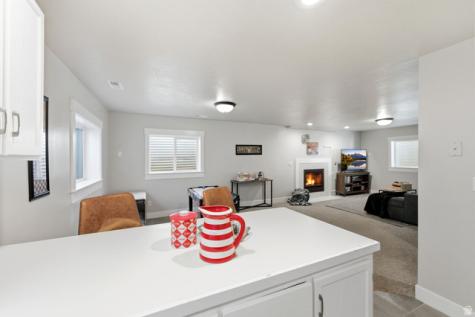 1405 E Vintry Lane S Murray UT 84121