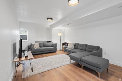 1554 E Buttercup Drive Sandy UT 84092