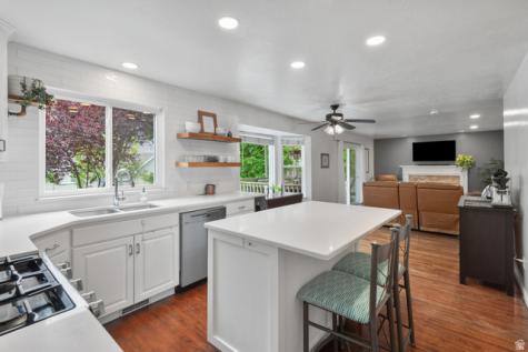 1554 E Buttercup Drive Sandy UT 84092