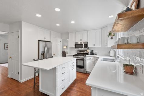 1554 E Buttercup Drive Sandy UT 84092