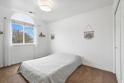 1554 E Buttercup Drive Sandy UT 84092