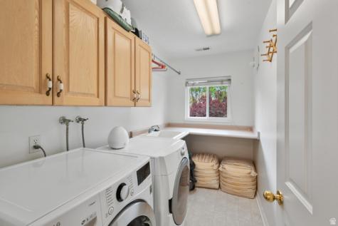 1554 E Buttercup Drive Sandy UT 84092