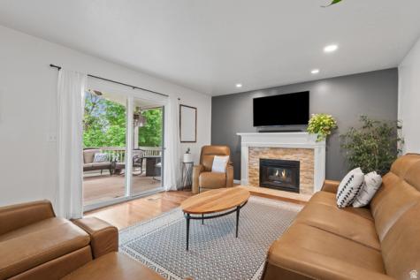 1554 E Buttercup Drive Sandy UT 84092