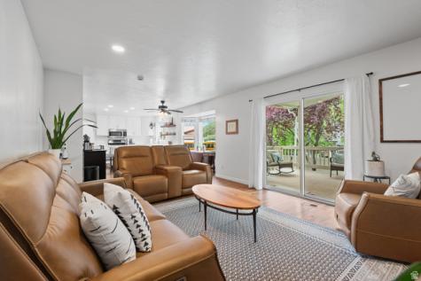 1554 E Buttercup Drive Sandy UT 84092