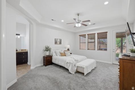 1872 S 20 E Washington UT 84780