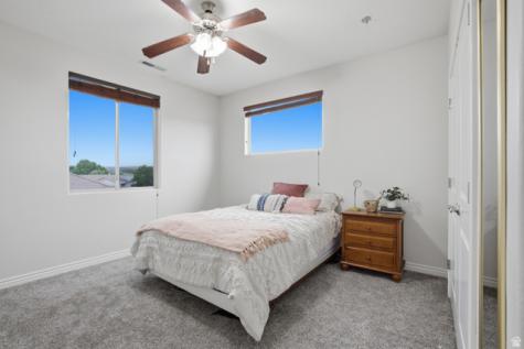 1872 S 20 E Washington UT 84780