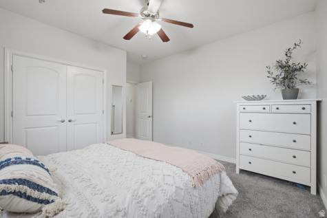 1872 S 20 E Washington UT 84780