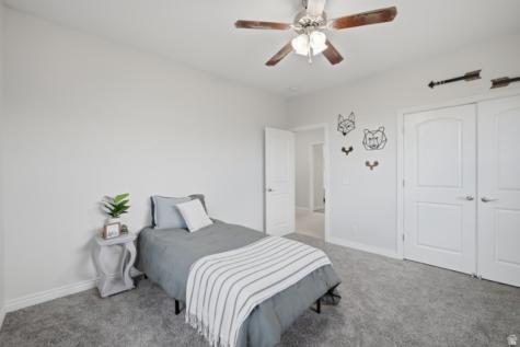 1872 S 20 E Washington UT 84780