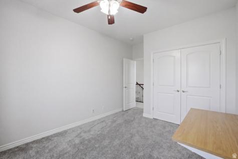 1872 S 20 E Washington UT 84780