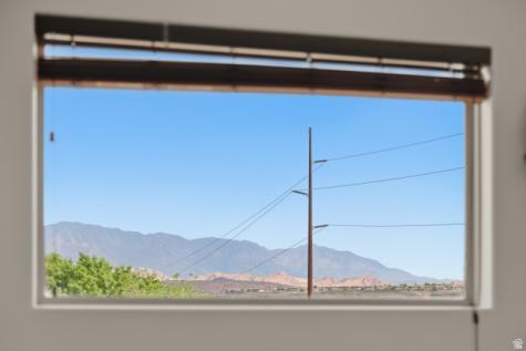 1872 S 20 E Washington UT 84780