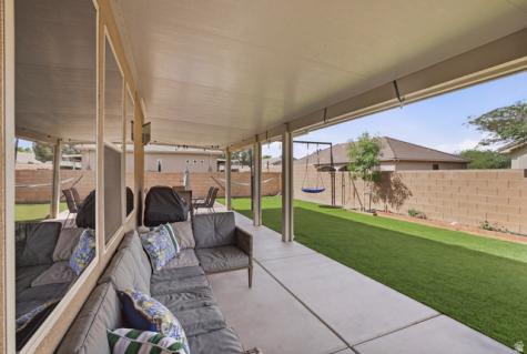 1872 S 20 E Washington UT 84780