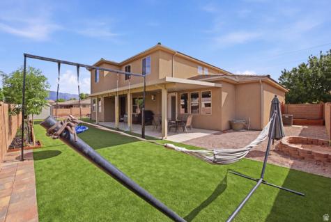 1872 S 20 E Washington UT 84780