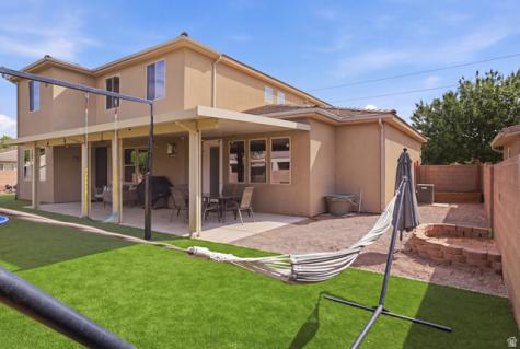 1872 S 20 E Washington UT 84780