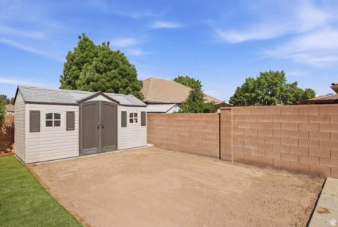 1872 S 20 E Washington UT 84780