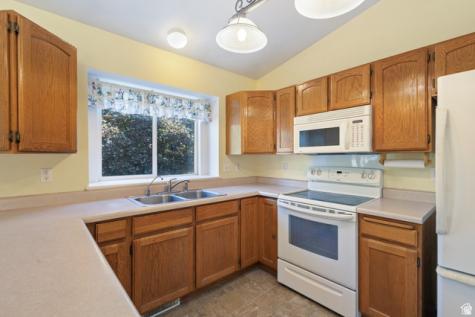 1172 S 880 W Payson UT 84651