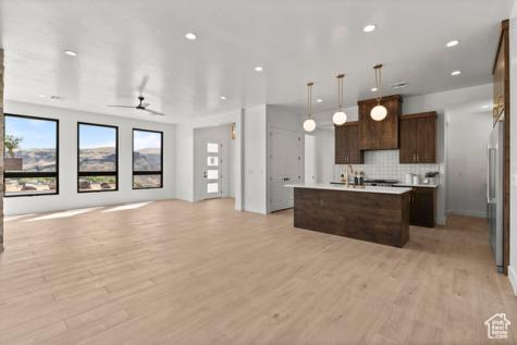 1043 N Falcon View E Hurricane UT 84737