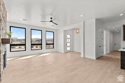 1043 N Falcon View E Hurricane UT 84737
