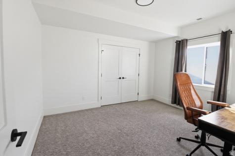 1087 E 160 N Hyde Park UT 84318
