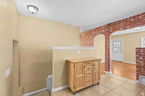 1302 E Swan S Ogden UT 84401