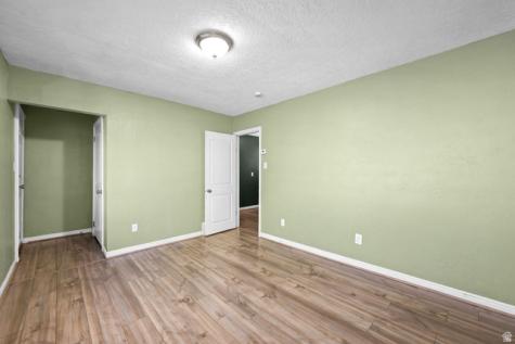 1302 E Swan S Ogden UT 84401