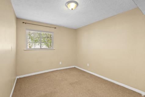 1302 E Swan S Ogden UT 84401