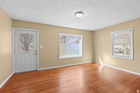 1302 E Swan S Ogden UT 84401