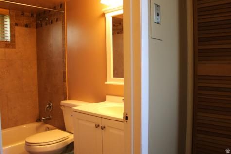 5202 S 2675 W Roy UT 84067