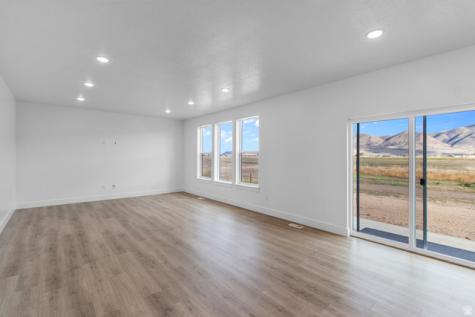 278 N 870 E Tremonton UT 84337