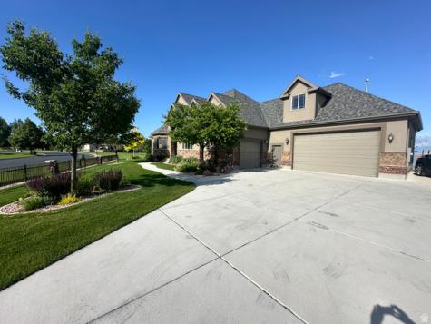 1234 S Parkway Boulevard E Saratoga Springs UT 84045