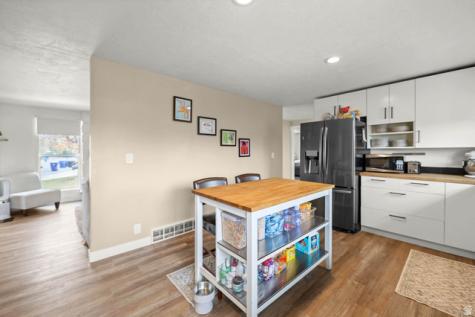 5844 S 920 E Murray UT 84121