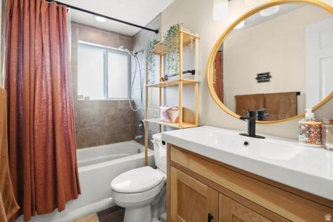 5844 S 920 E Murray UT 84121