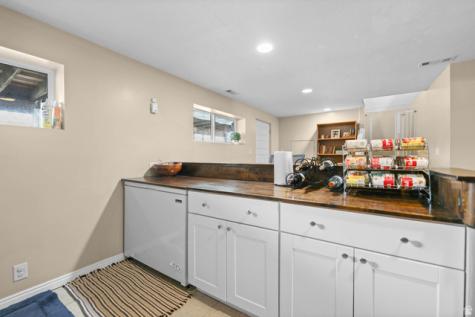 5844 S 920 E Murray UT 84121