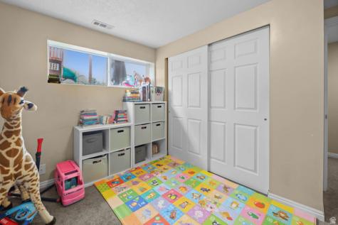 5844 S 920 E Murray UT 84121