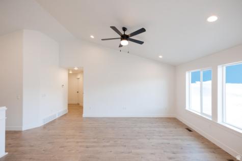 4405 N Dwarven Drive Eagle Mountain UT 84005
