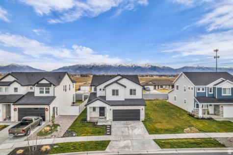 2811 S 2425 W Syracuse UT 84075