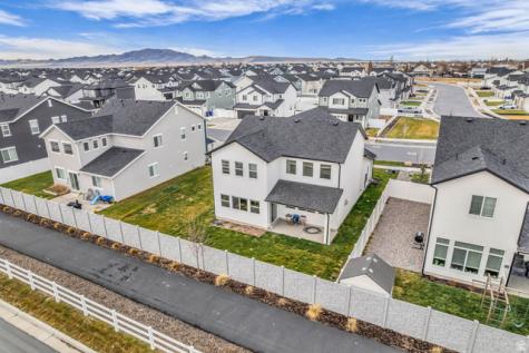 2811 S 2425 W Syracuse UT 84075