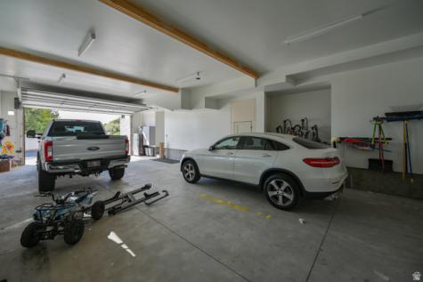 3381 E 9980 S Sandy UT 84092