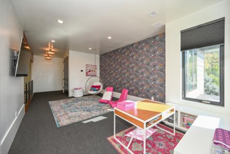 3381 E 9980 S Sandy UT 84092