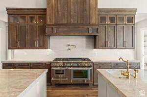 1141 E Lost Ridge Drive Washington UT 84780