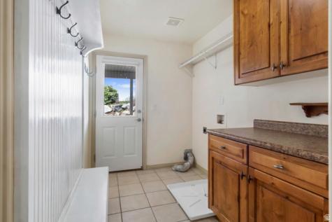 43 E Peachtree Drive N Centerville UT 84014