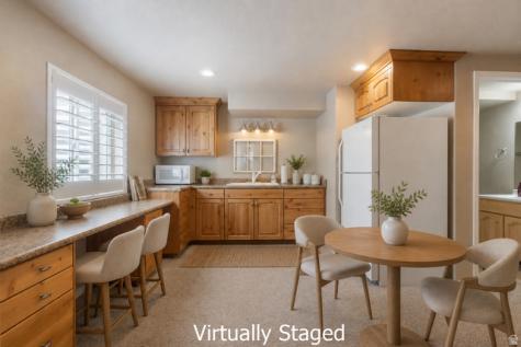 43 E Peachtree Drive N Centerville UT 84014