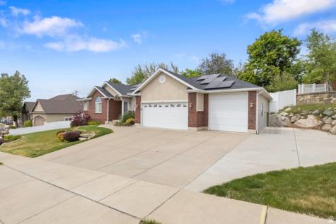 43 E Peachtree Drive N Centerville UT 84014