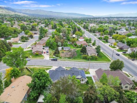 43 E Peachtree Drive N Centerville UT 84014