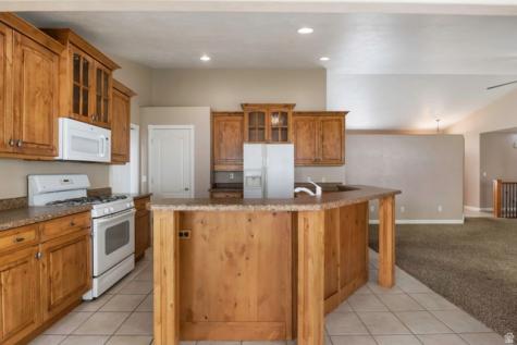 43 E Peachtree Drive N Centerville UT 84014
