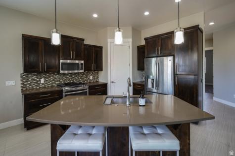 1288 E Silver Shadows Drive Washington UT 84780