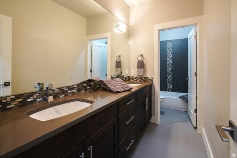 1288 E Silver Shadows Drive Washington UT 84780